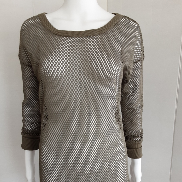 BANANA REPUBLIC ARMY GREEN MESH LONG SLEEVE TUNIC TEE SHIRT SZ XS - Picture 1 of 7